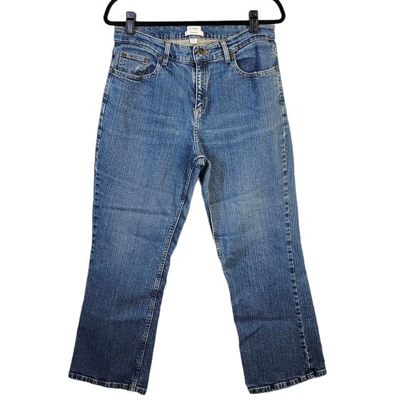 L.L. Bean Jeans Women's 14P Blue Denim Classic Fit Straight Leg Outdoors Casual - Picture 1 of 9